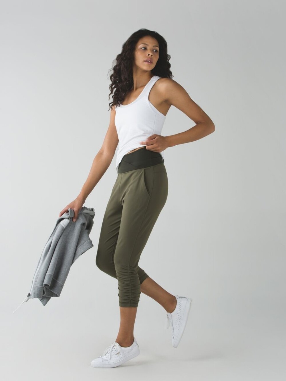 Lululemon Sunset Salutation Crop Fatigue Green Gator Ziggy Snake Butte Size 4